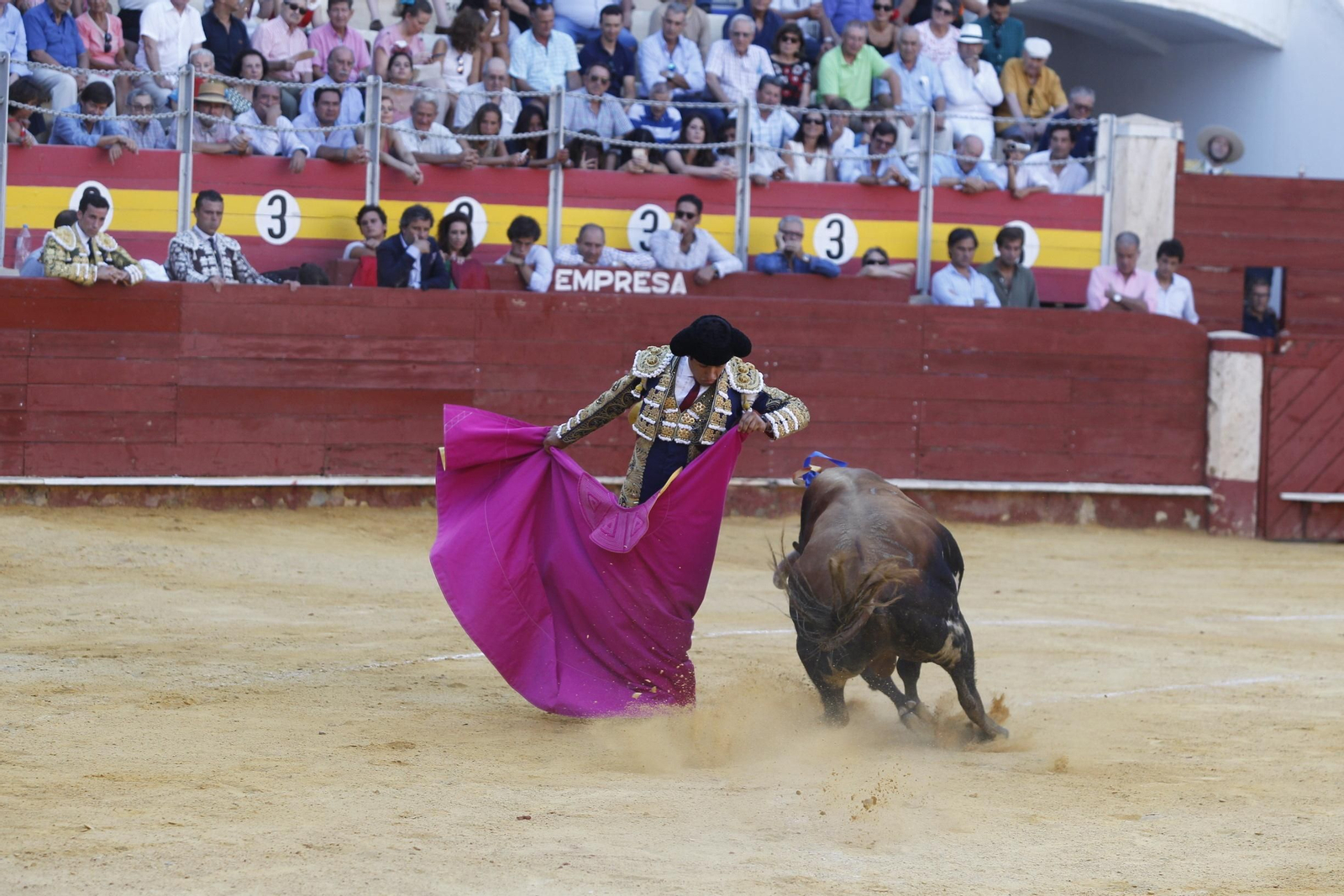 Fotogalería Primera Corrida de Toros. Feria de Almería 2019