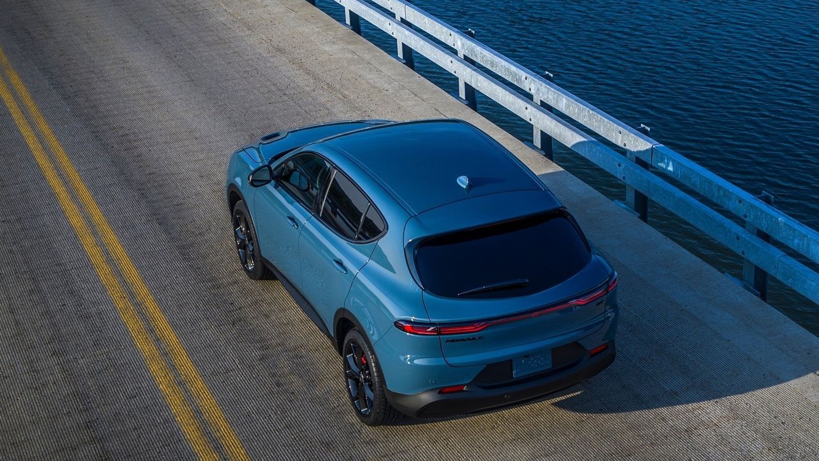 Visualmente se diferenciará de otros Hornet como este GT por un revestimiento inferior de color azul y el tratamiento de los escapes.