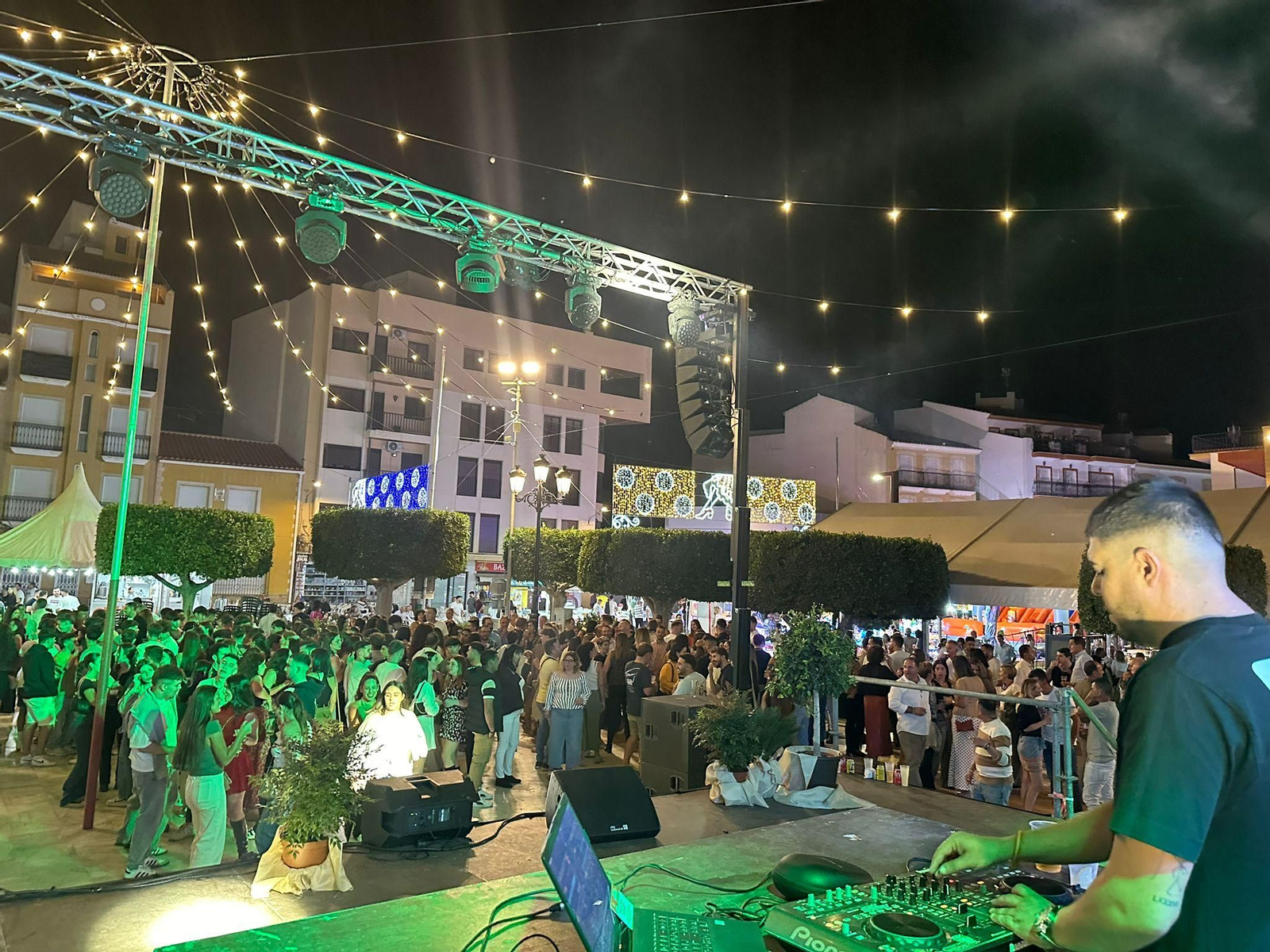 La plaza de San Francisco ha estado llena durante todo el fin de semana