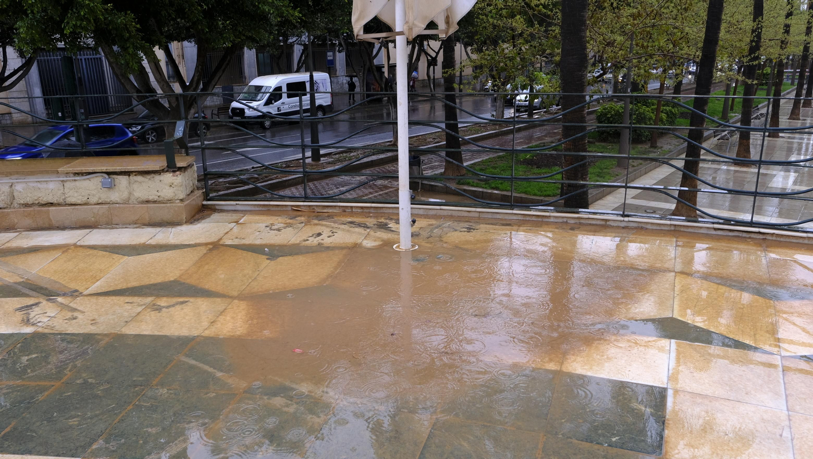 Fotogalería de la lluvia en Almería.