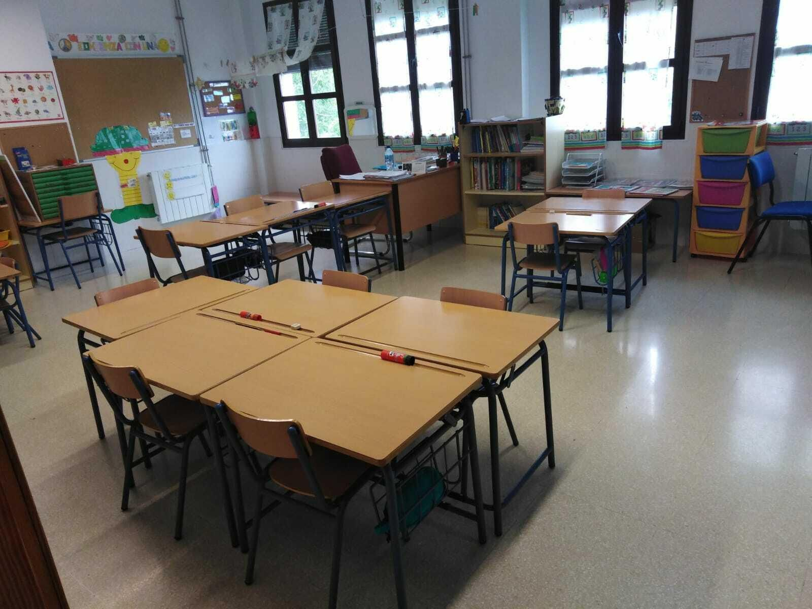 Aula vacía en Bérchules.