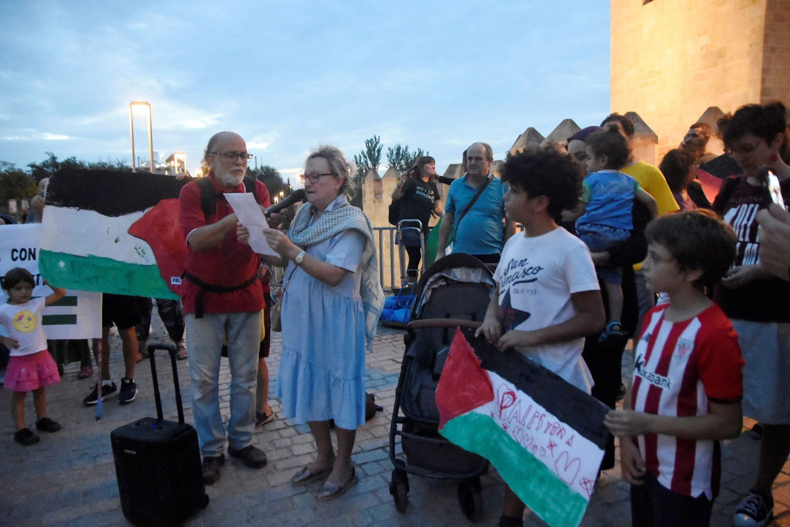 La concentración de solidaridad con Palestina en Córdoba, en imágenes