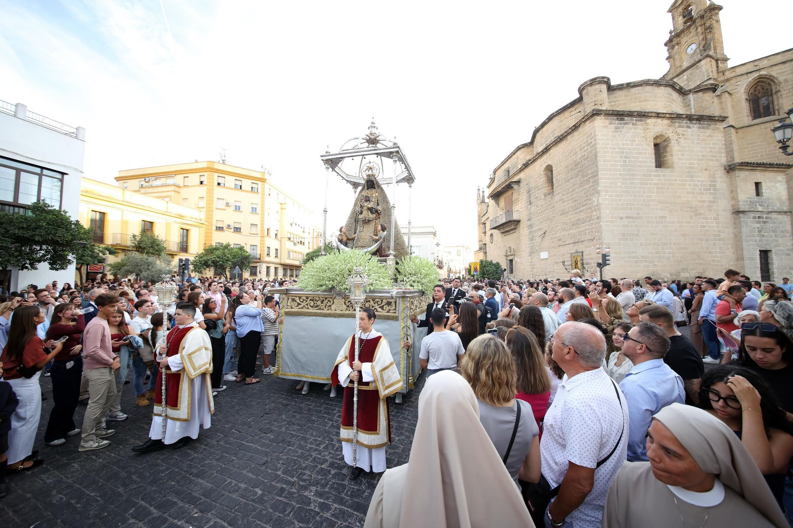 Imágenes de la procesión de La Patrona de Jerez
