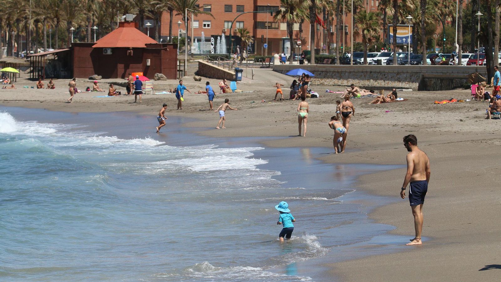 Playa del Zapillo, en Almería.