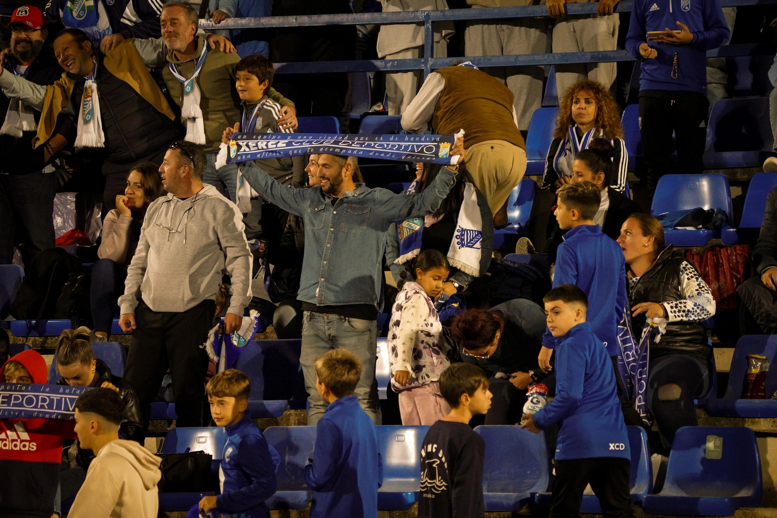 Búscate en el partido del Xerez CD - Puente Genil