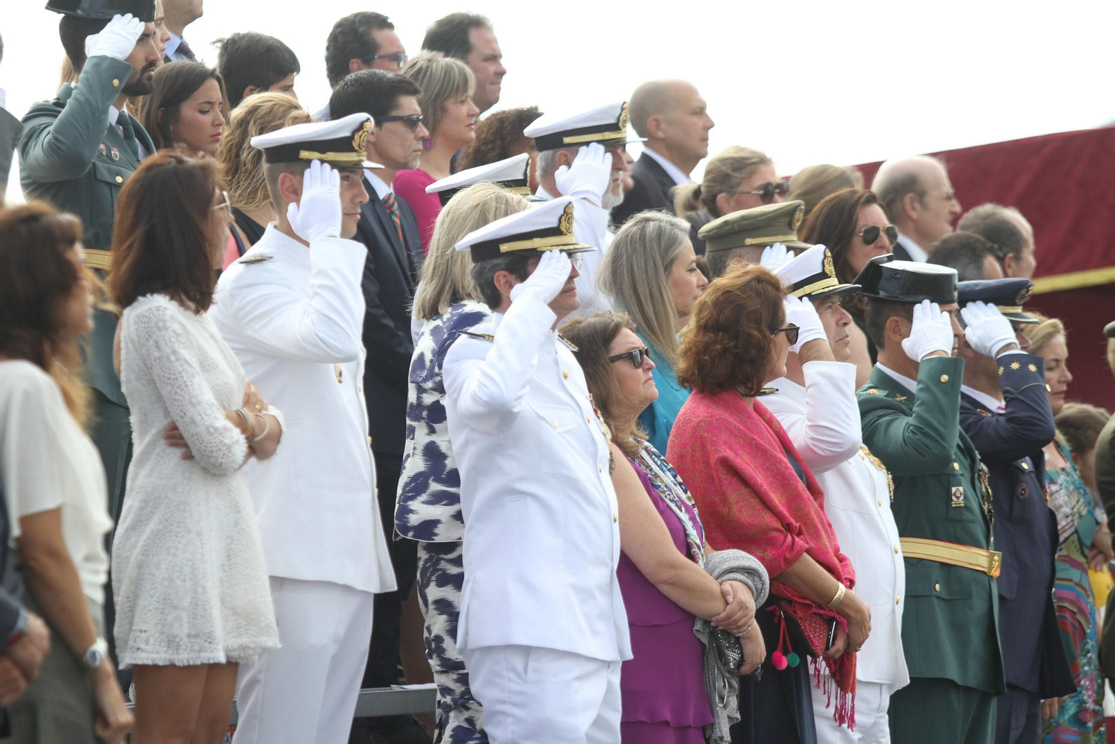 Entrega de la bandera de combate a la fragata Cristobal Colón