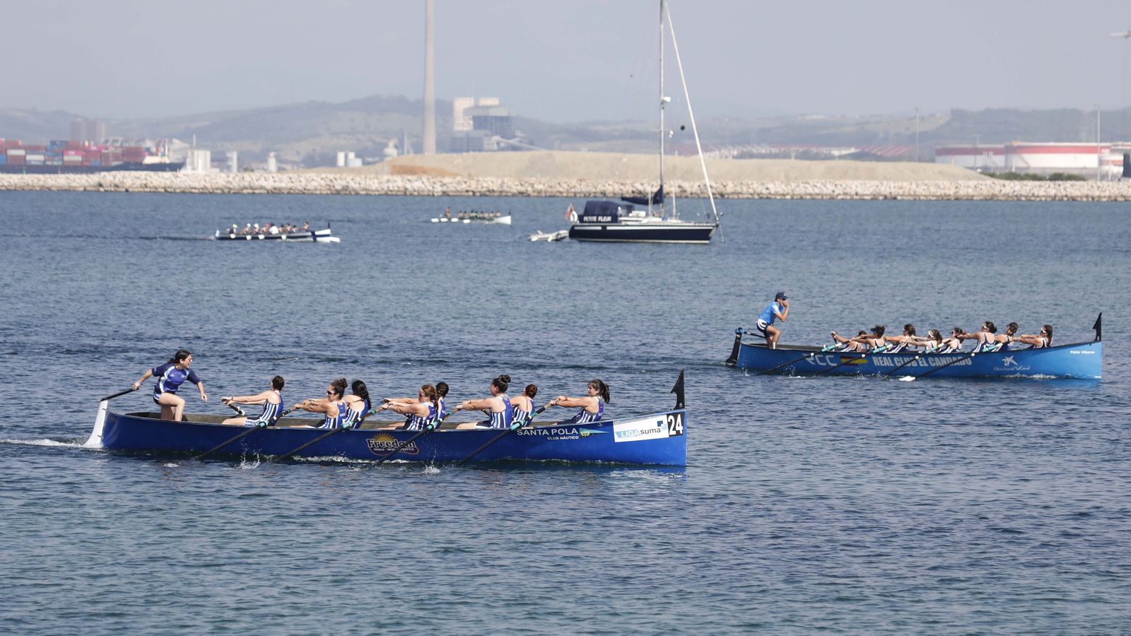 Las fotos de la segunda jornada del Campeonato de España de remo en banco fijo LLaut de La Línea
