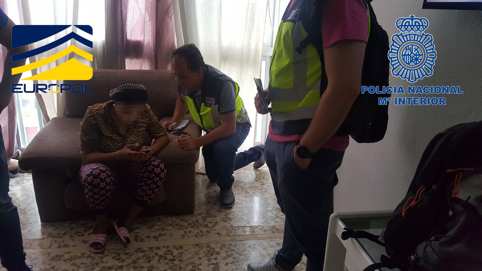 Detienen a 25 personas de una red de trata que operaba en Málaga