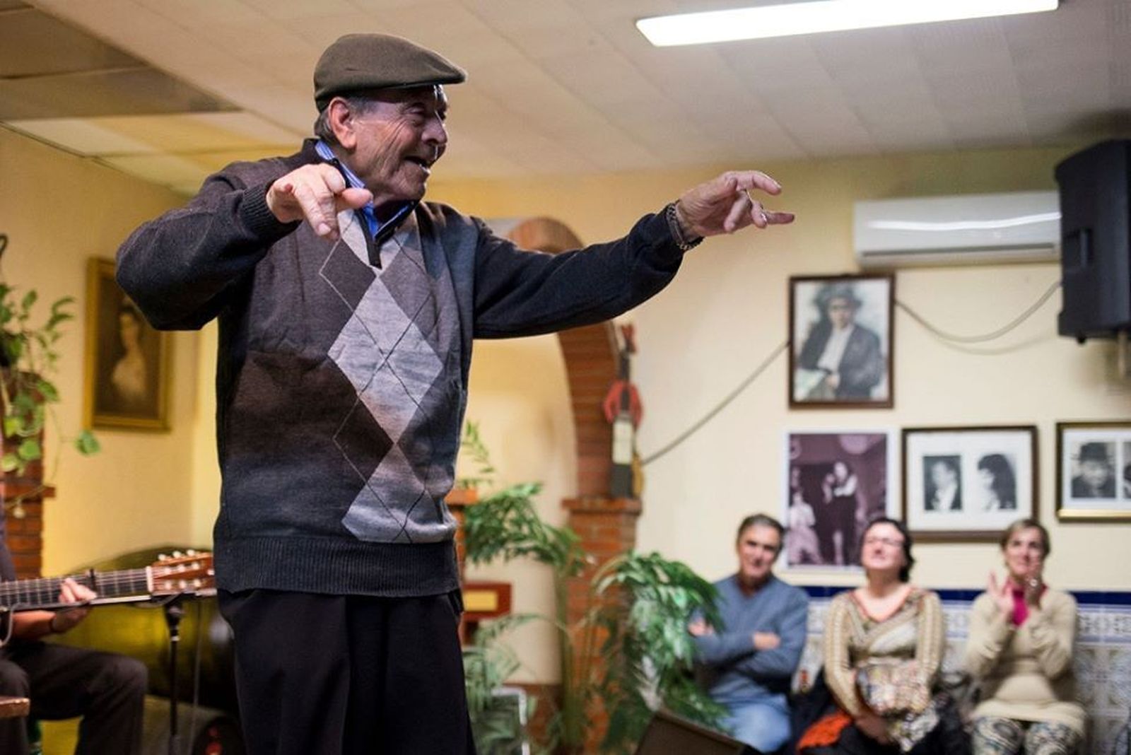 La Peña Los Cernícalos llora la muerte de Juan Enri, uno de sus socios fundadores