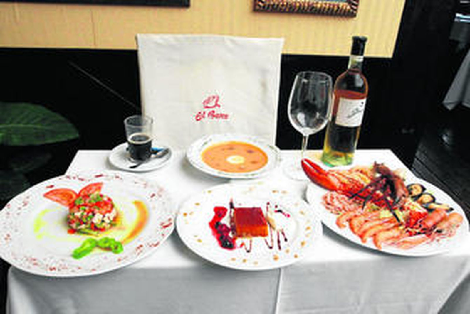 Imagen del rico menú con sabor marinero preparado por El Barco para estas jornadas.