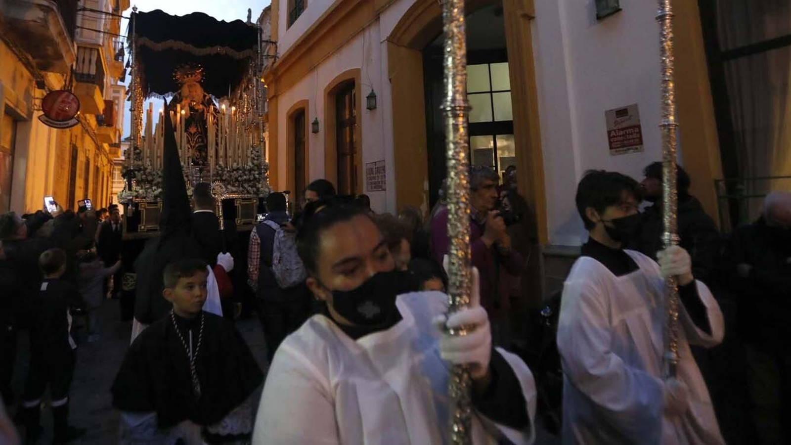 Las imágenes del Martes Santo en Tarifa: La Salud