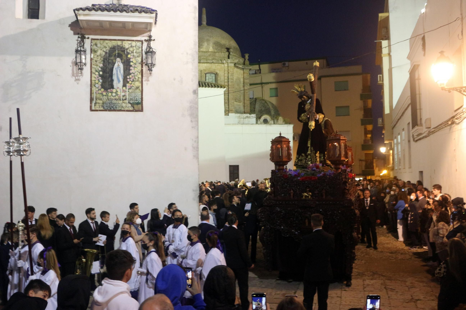 Las imágenes del Jueves Santo en Puerto Real: Nazareno