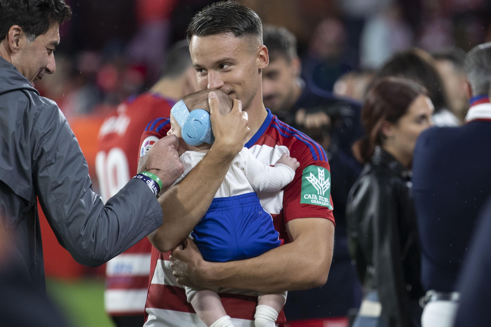 Así se celebró el ascenso el Granada CF en Los Cármenes