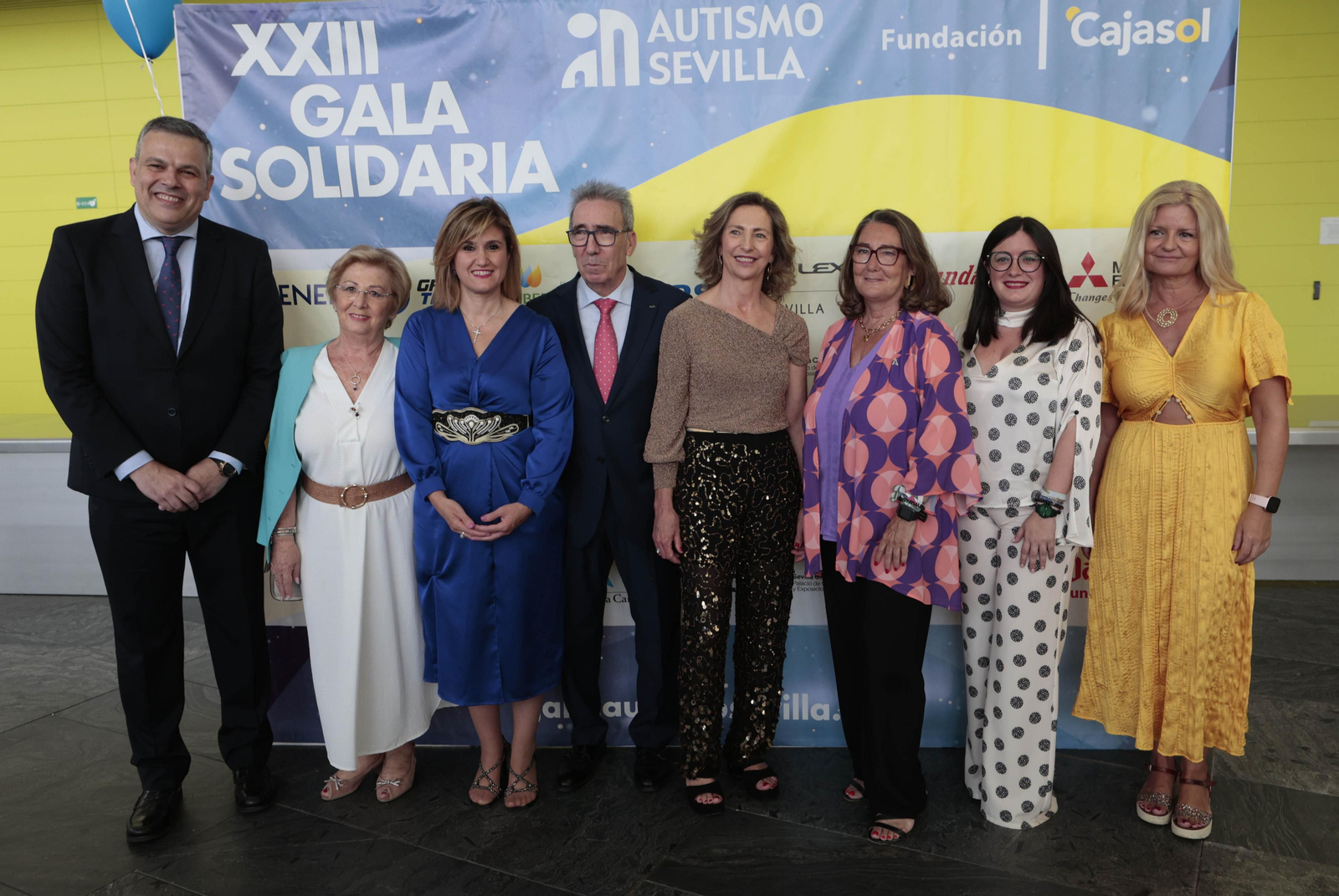 Los invitados  al photocall del la Gala Solidaria por el Autismo