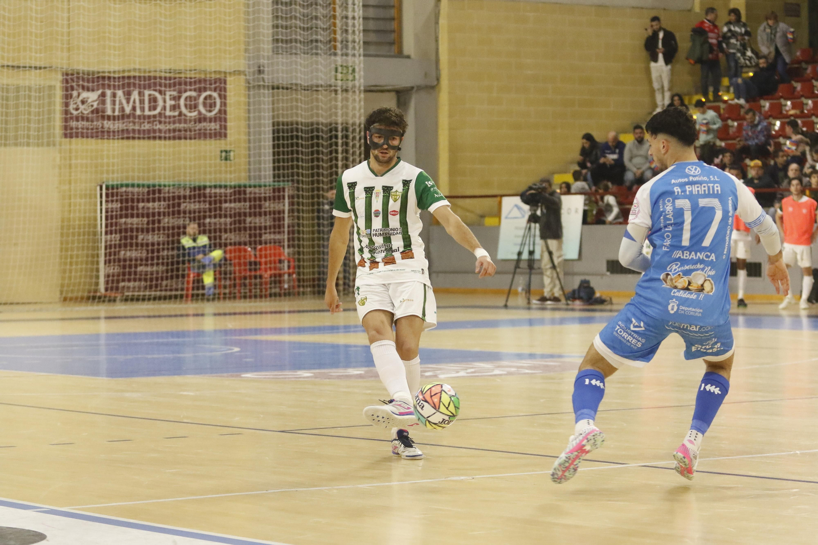 Las mejores fotos de la victoria del Córdoba Futsal ante el Noia