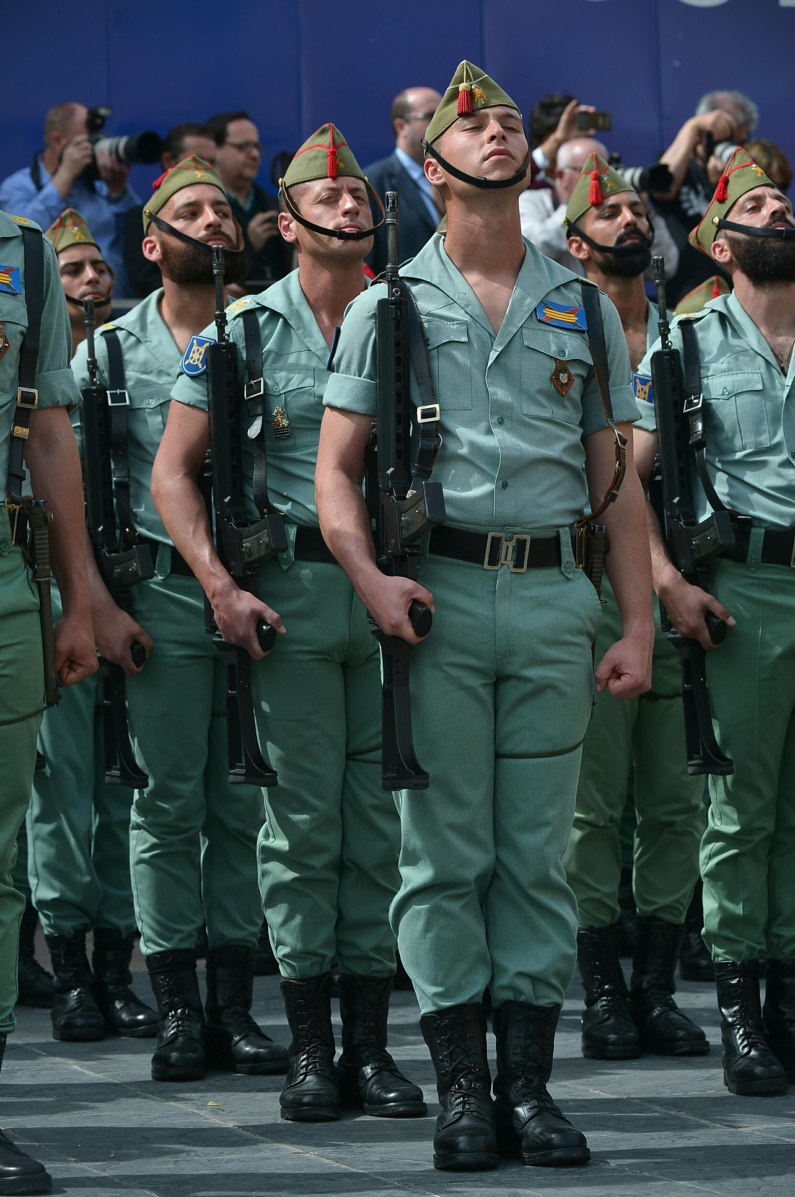 El desembarco de la Legión y el traslado del Cristo de Mena