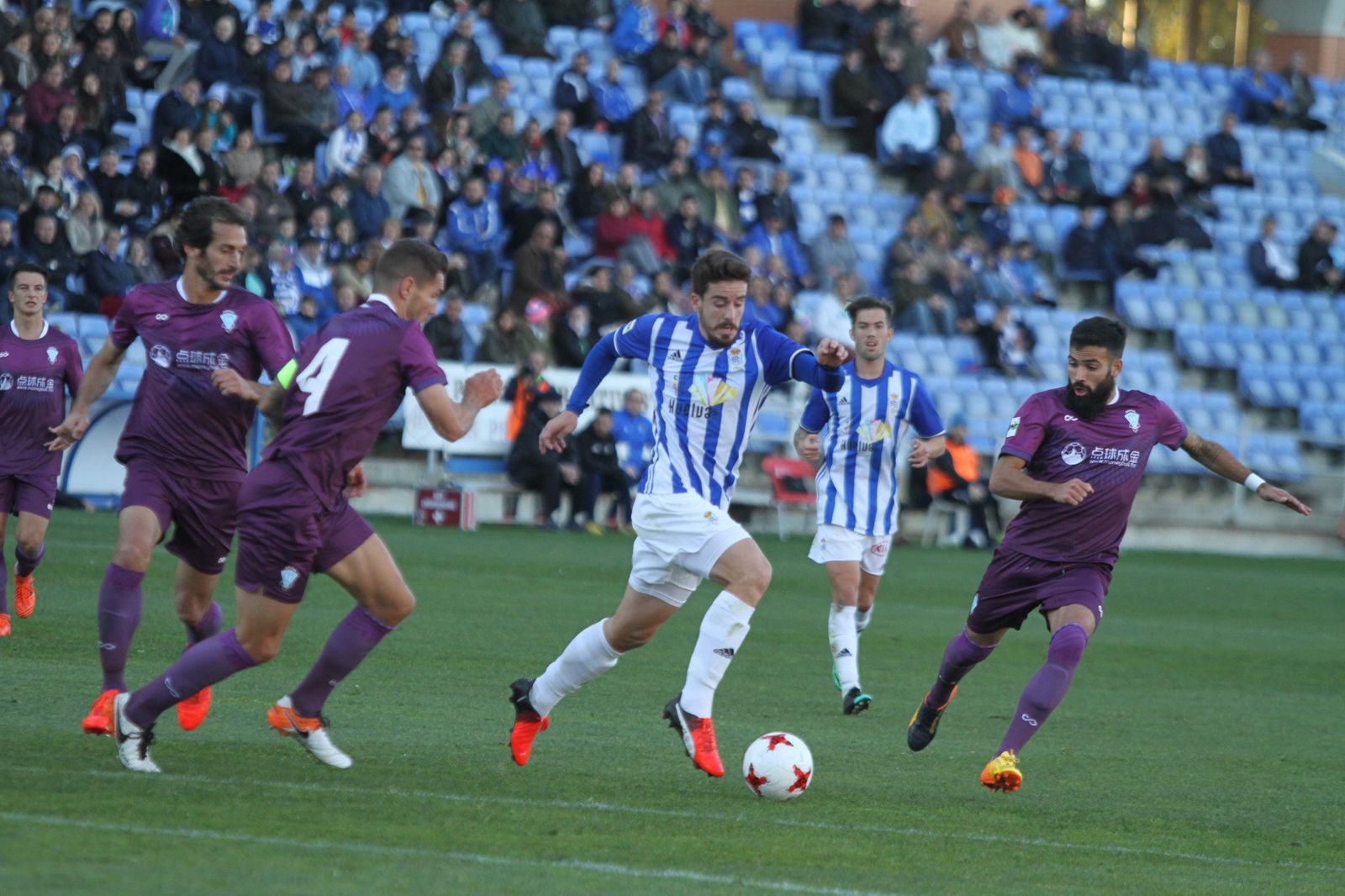 Imágenes del partido entre el Recreativo de Huelva y Jumilla
