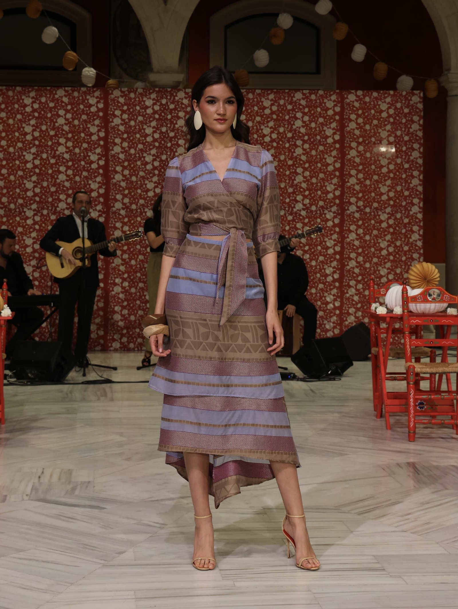 Desfile moda andaluza "Cajasol de moda"