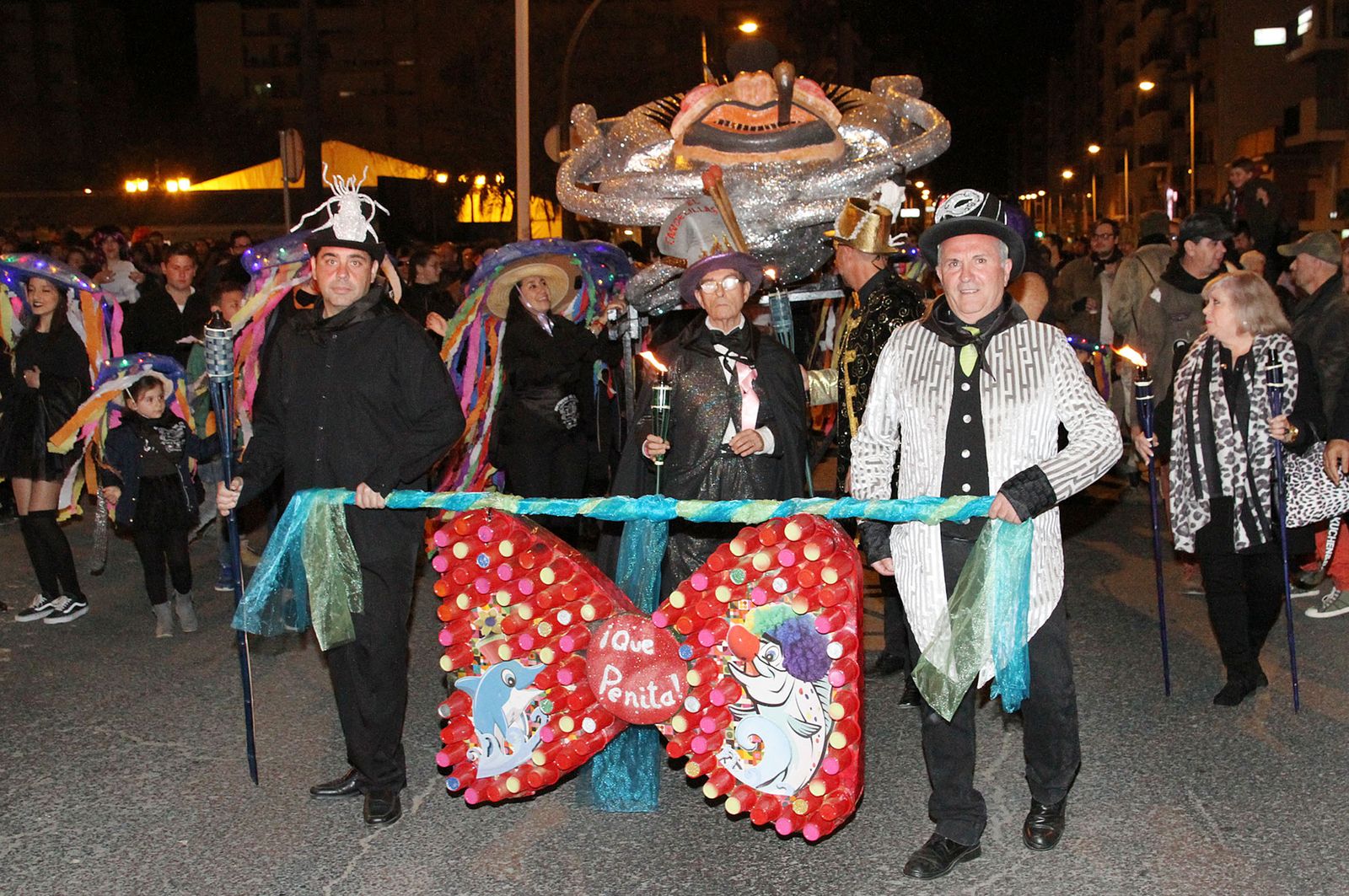 Pasacalles del Entierro del Choco, en imágnes