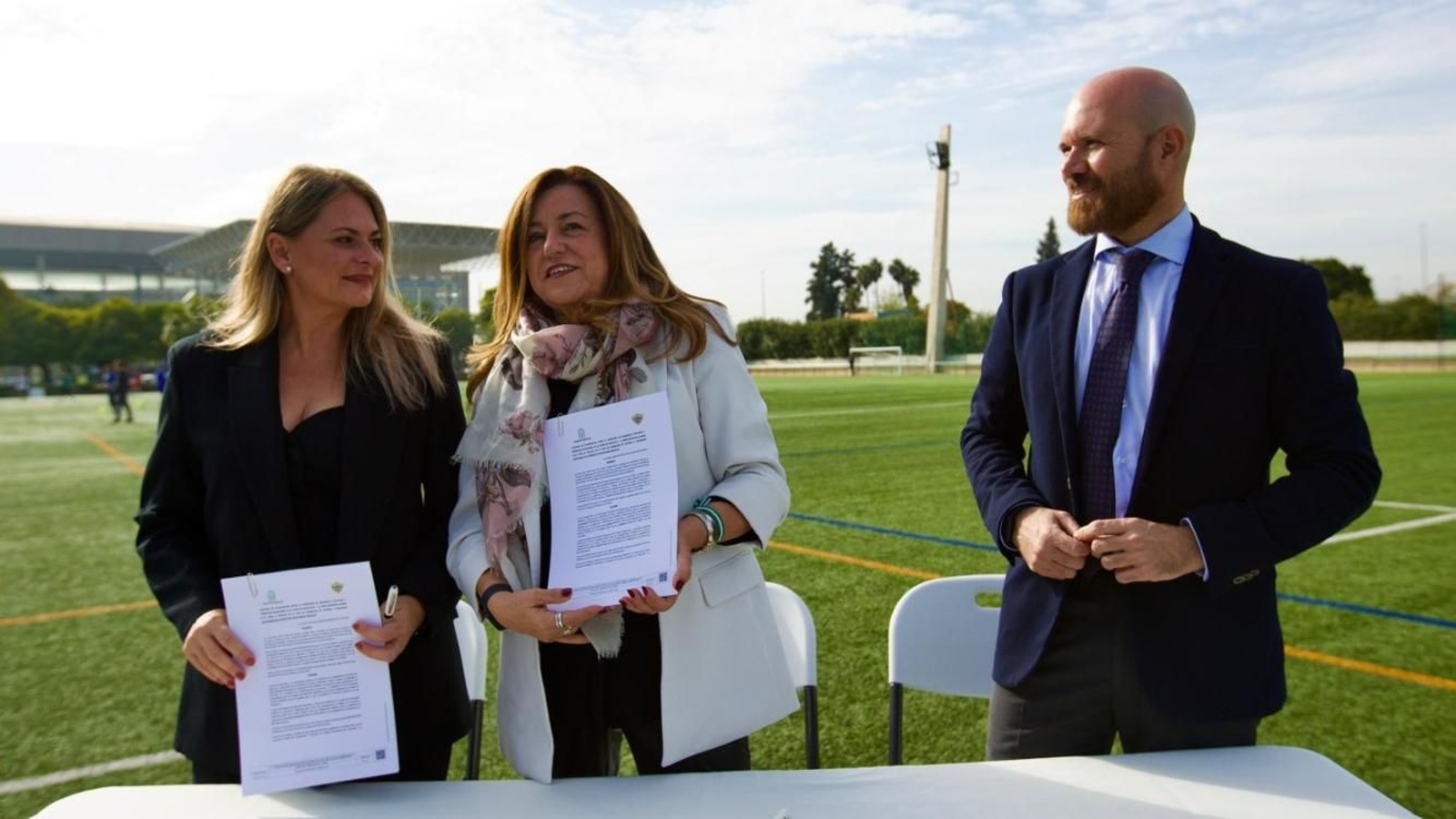 El acuerdo permitirá que estudiantes de distintas familias profesionales completen su formación en el club almeriense.