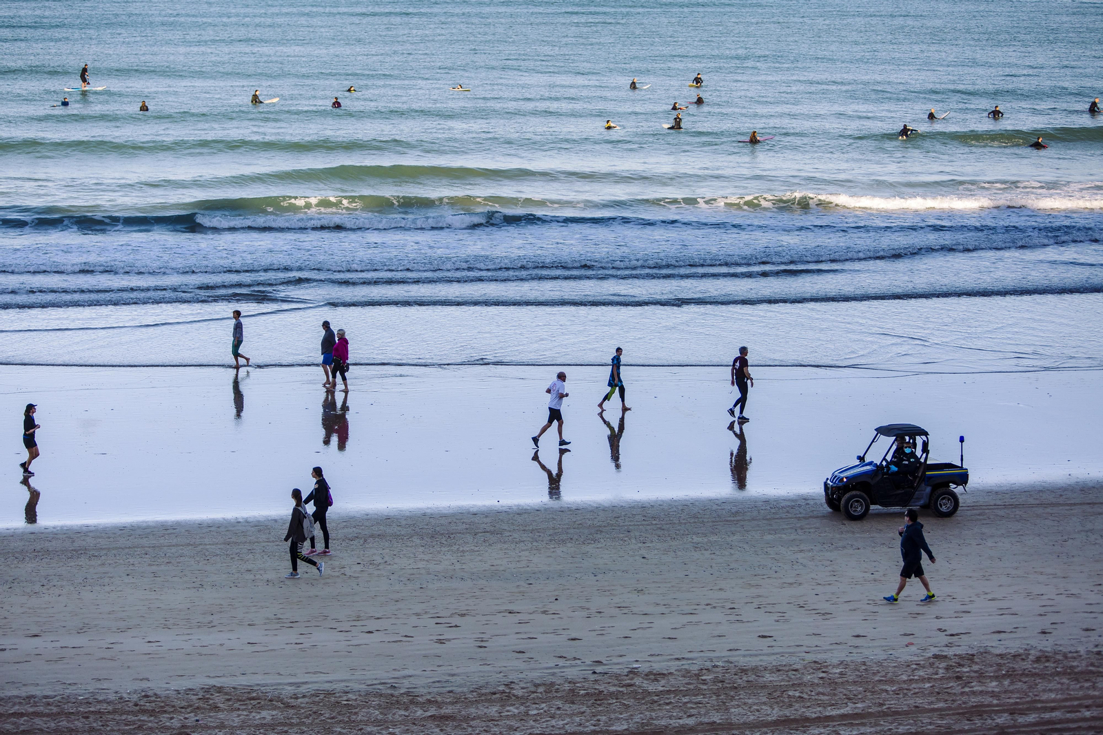 Aspecto que presentaba santa María del Mar en el tramo horario reservado para hacer deporte.