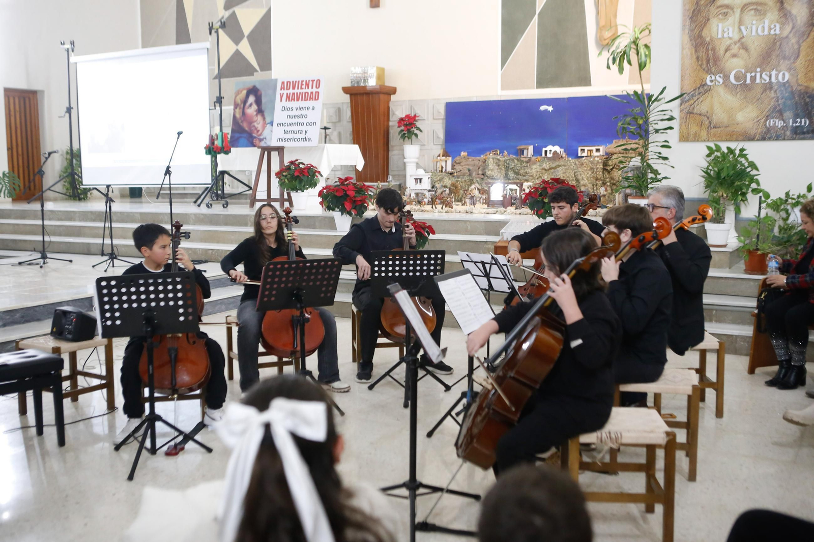 Las fotos del homenaje al padre Pedro por sus 50 años de entrega absoluta a la Piñera