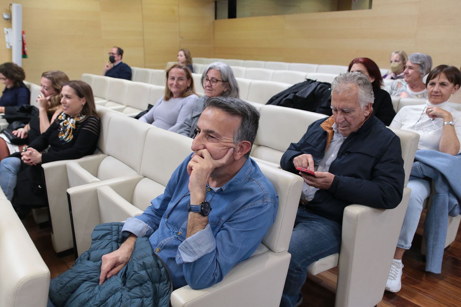 El Diario de los Libros, con Cristina Campos y su novela 'Historias de mujeres casadas'
