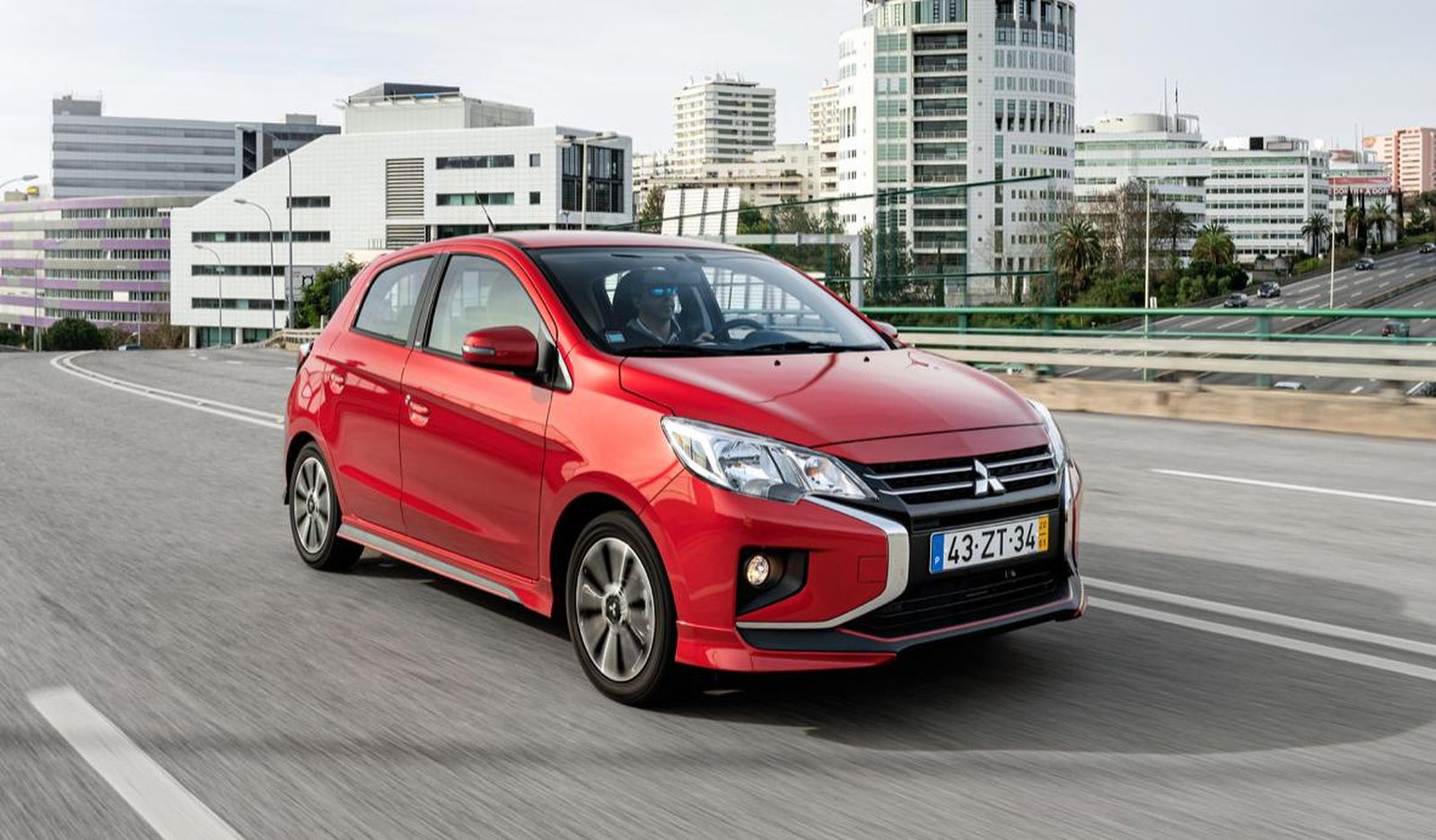 Mitsubishi Space Star, un utilitario que se siente más urbano aún con su caja CVT