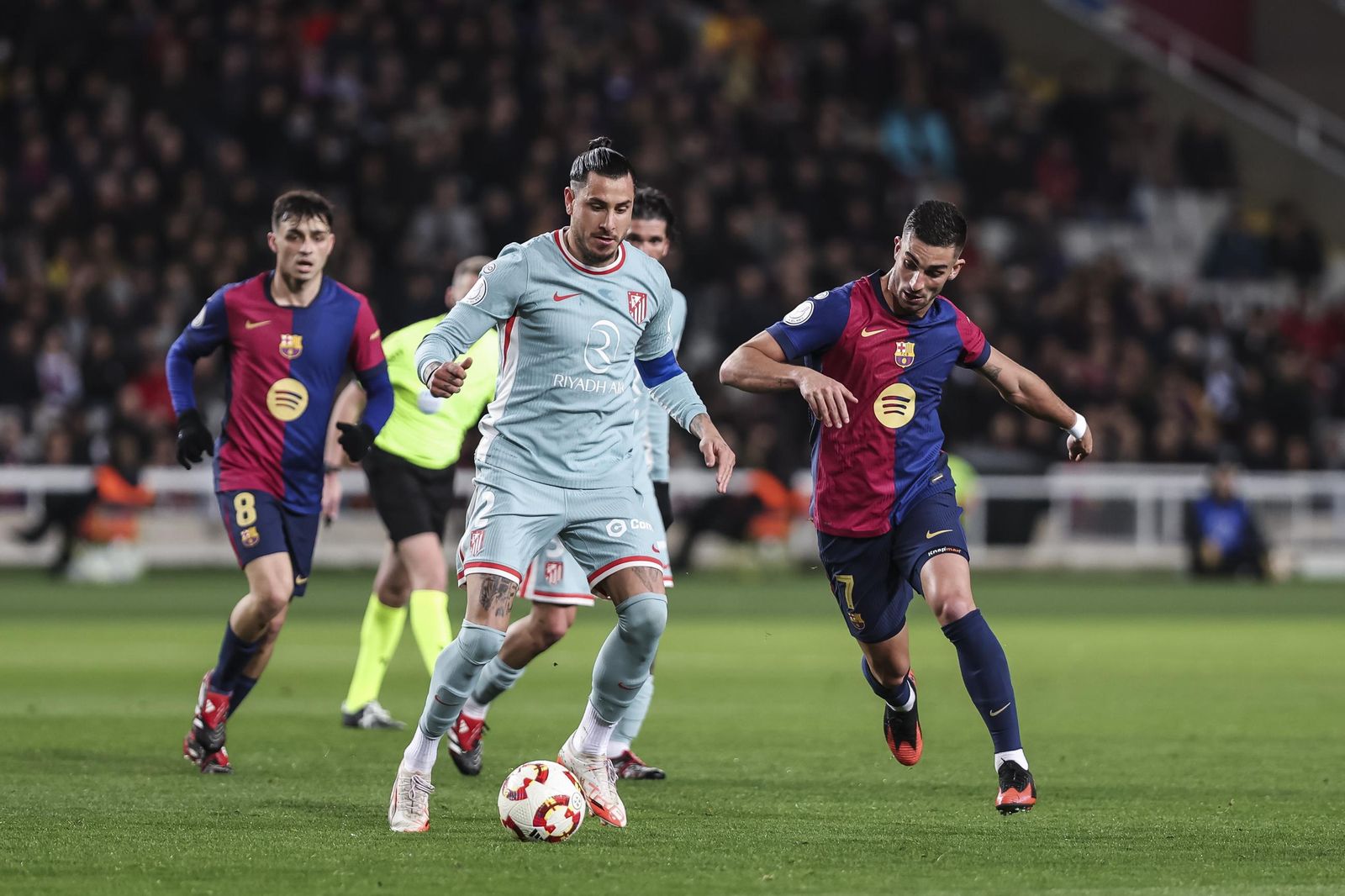 Las fotos del espectacular Barcelona - Atlético de Madrid