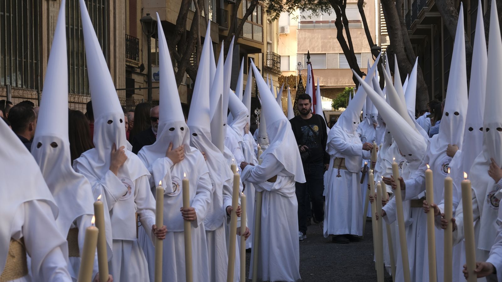 La procesión de la Santa Cena en Almería, en imágenes