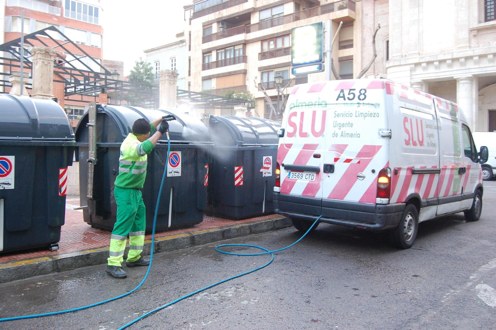 Imagen de archivo del antiguo servicio urgente que prestaba Urbaser.