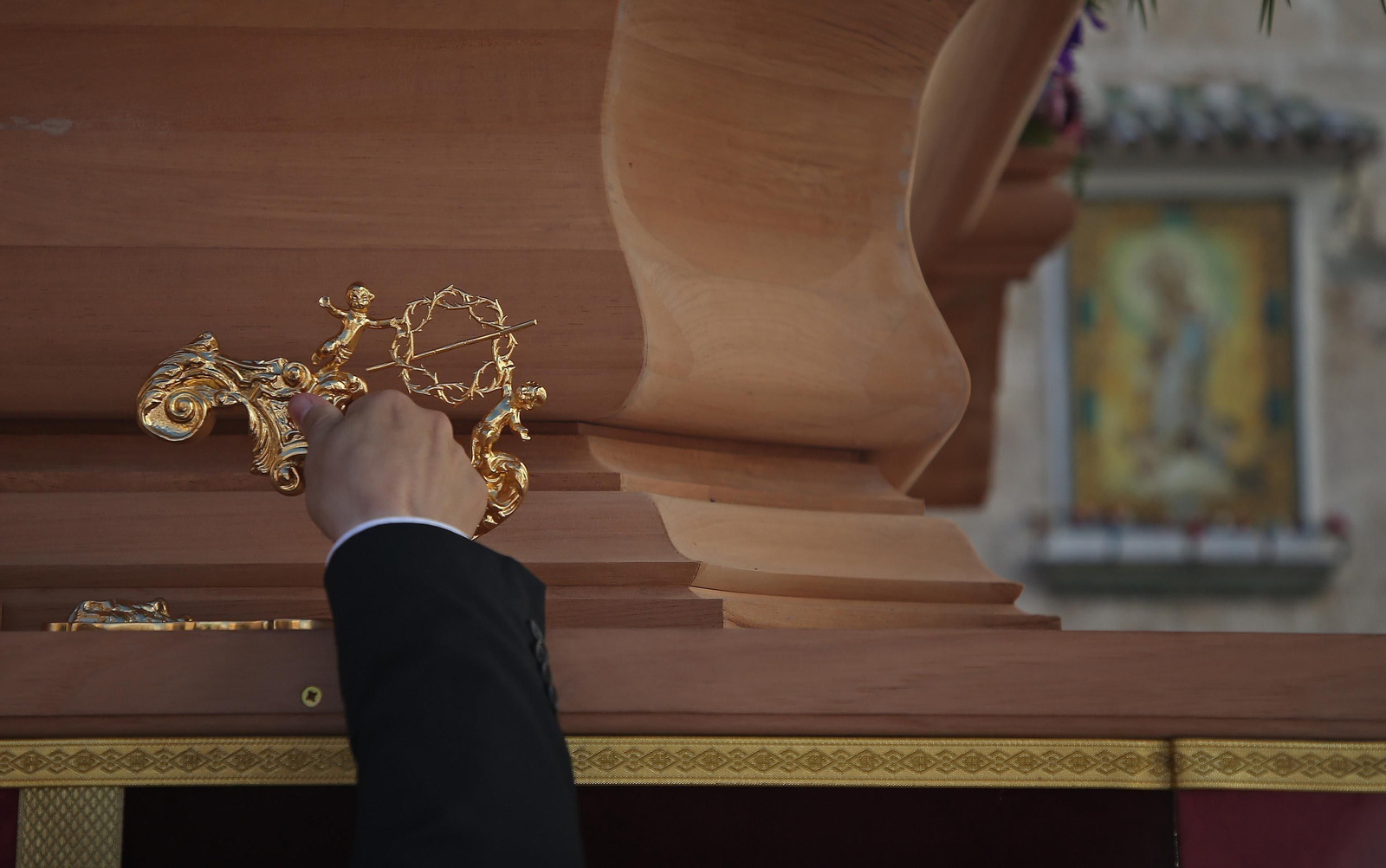 Fotos del Lunes Santo en Algeciras: Coronado de Espinas y La Columna