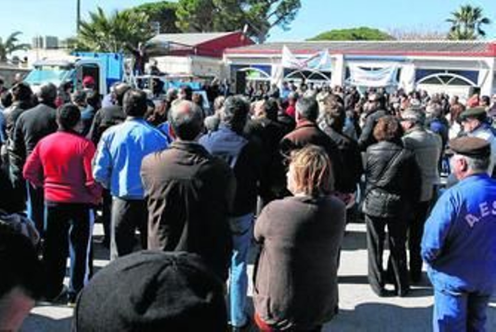Vista de la reunión celebrada por la plataforma de las AGB en el restaurante Manguita.