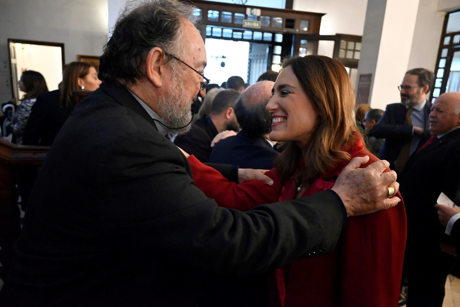 Las imágenes de la comida solidaria de la Fundación Bangassou en Córdoba