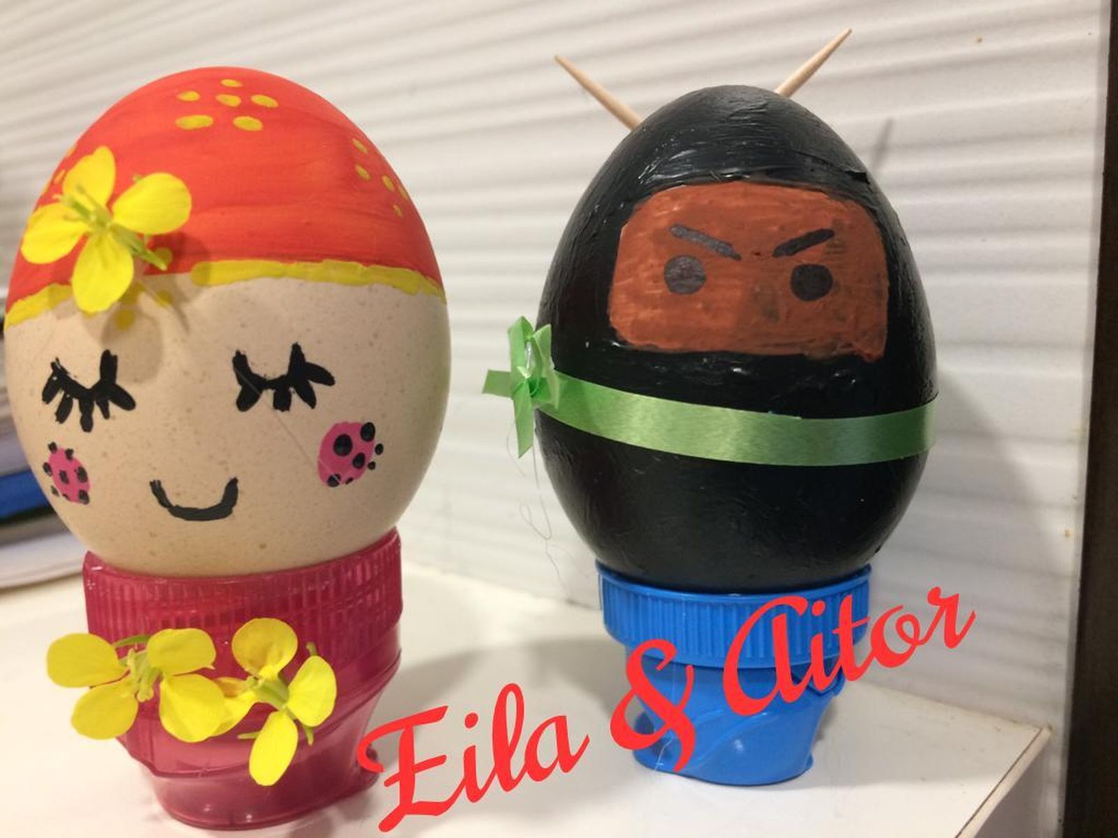 La singular tradición de los huevos pintados de Pascua de Fuente Carreteros, en fotografías