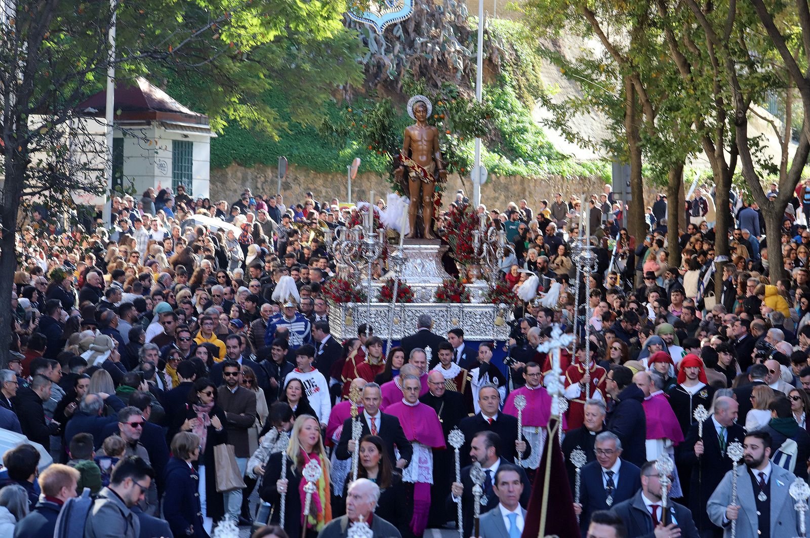Imágenes de la procesión de San Sebastián en Huelva