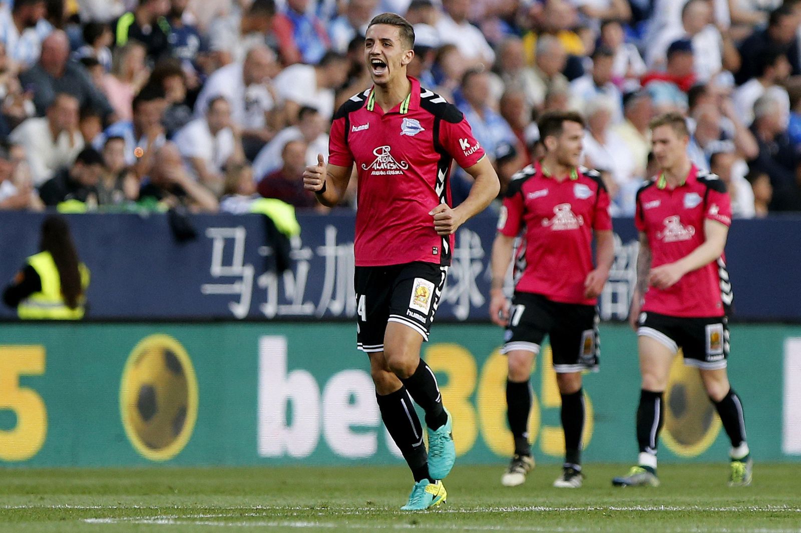 Feddal, a falta de la oficialidad