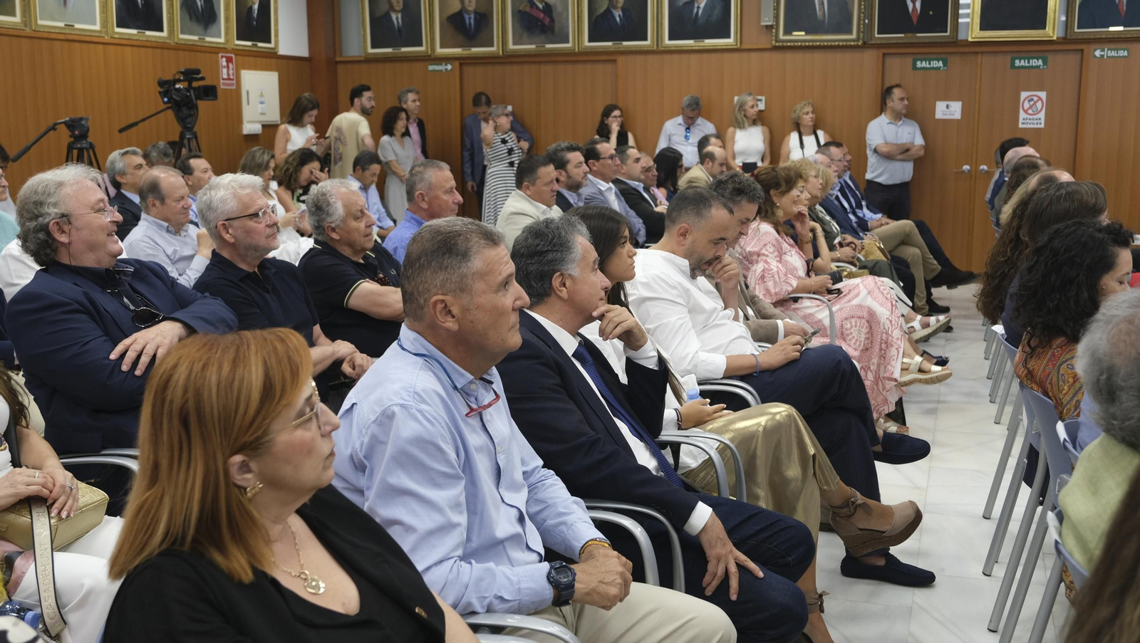 Medalla de Oro al ex Presidente de Asempal, Pepe Cano, en imágenes