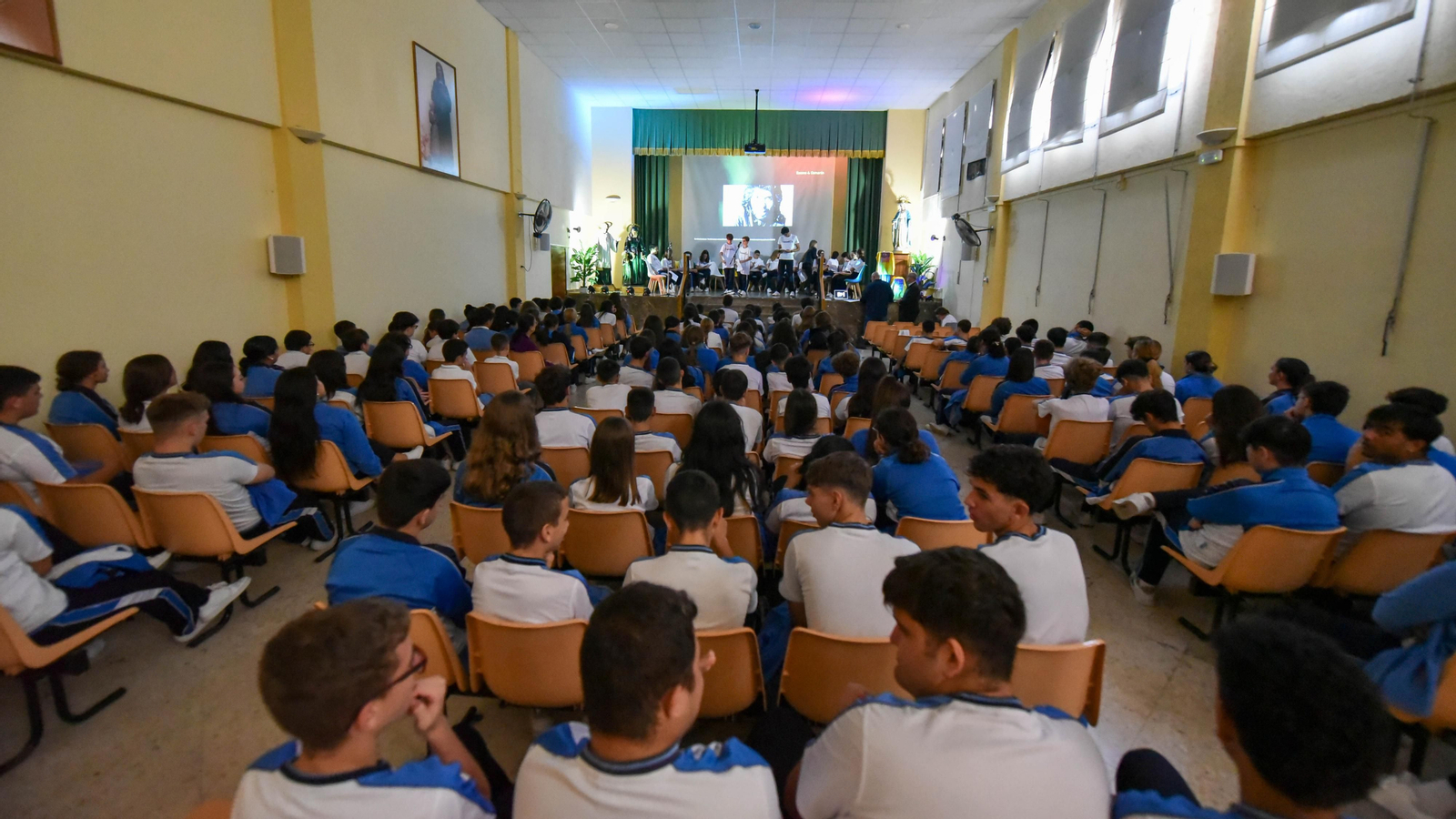 Flamenkoz, lectura de la obra en el  colegio Huerta de la Cruz, en imágenes