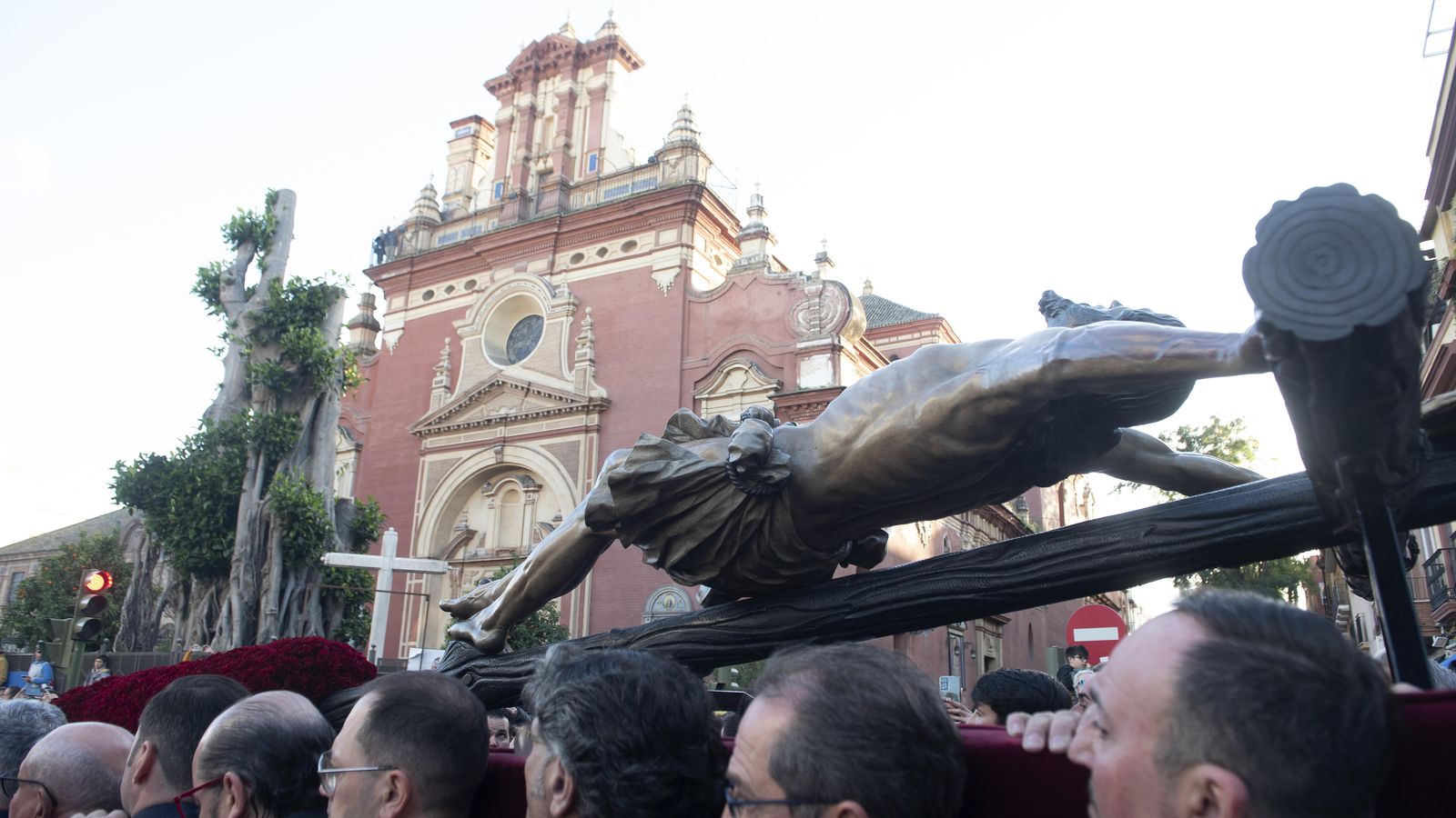 El Cristo de la Expiración, al llegar a San Jacinto.