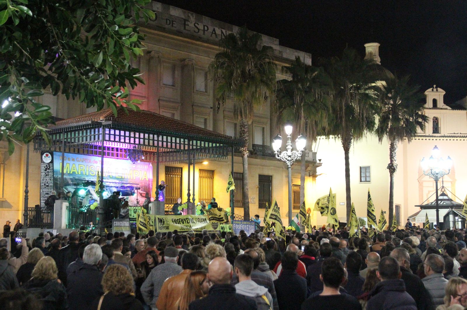 Imágenes de la manifestación contra los Fosfoyesos