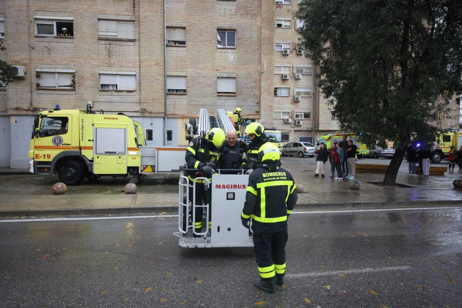 Susto en un bloque de pisos del MOPU