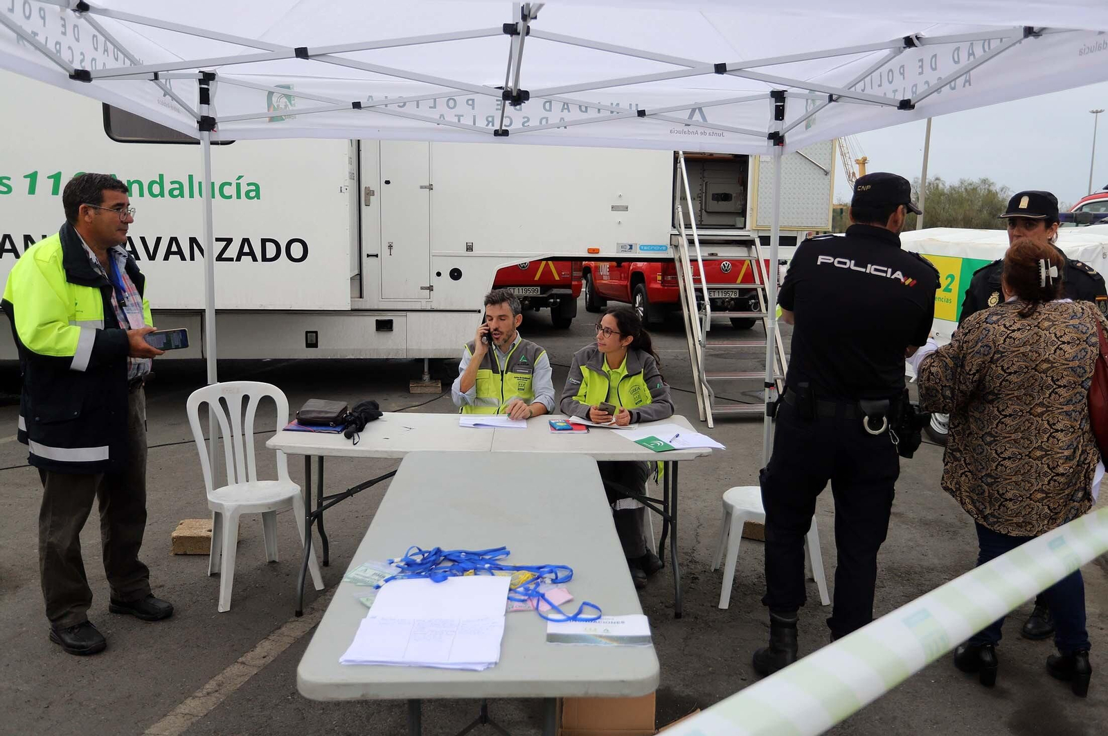 Simulacro de accidente en el Puerto de Huelva dentro del ejercicio regional RespuestA22, en imágenes