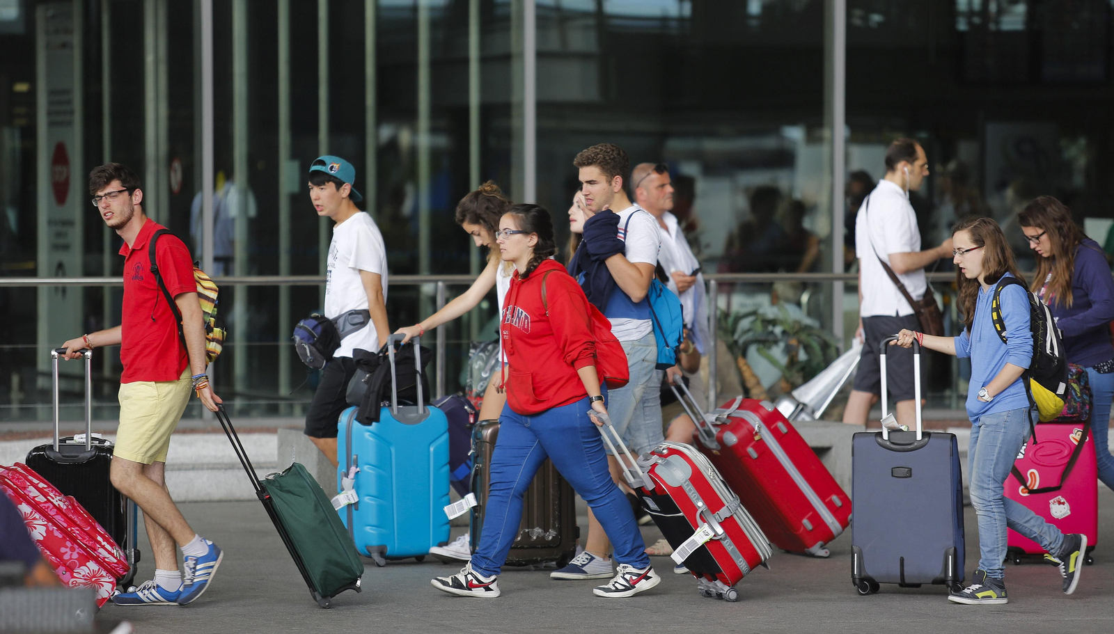 Turistas en el aeropuerto de Málaga la pasada semana.