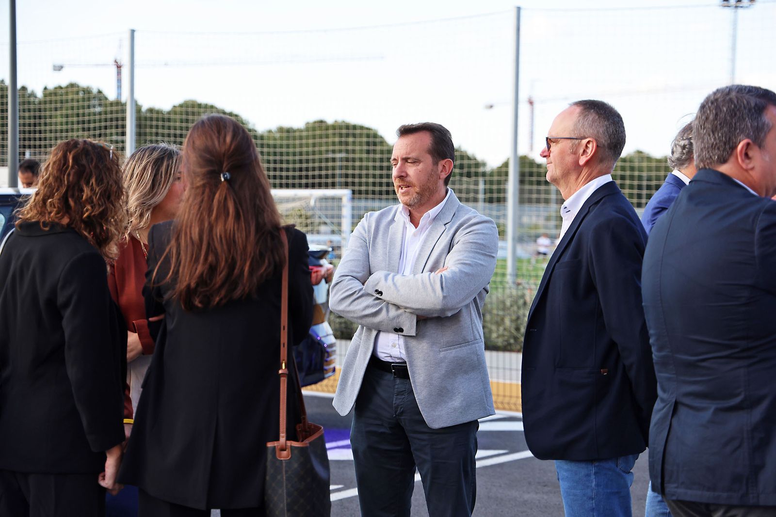 Movitransa presenta los nuevos modelos de BMW IX2 y el X2 en el complejo deportivo Lamiya