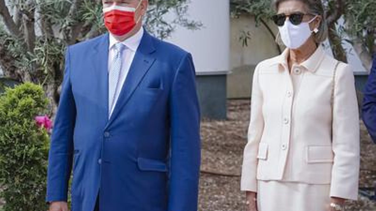 Alberto y Carolina, el último sábado, en un acto oficial. Ella lleva traje de chaqueta de Chanel.