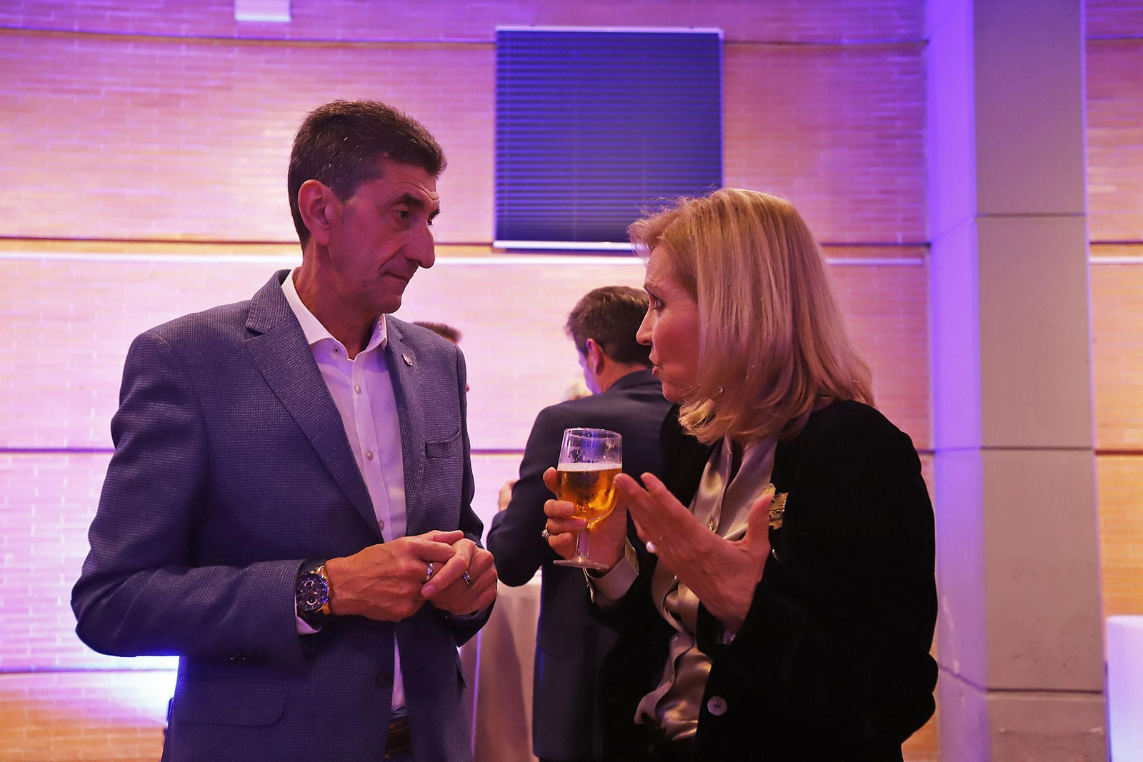 Imágenes de la recepción a los invitados a la gala del 40 aniversario de Huelva Información