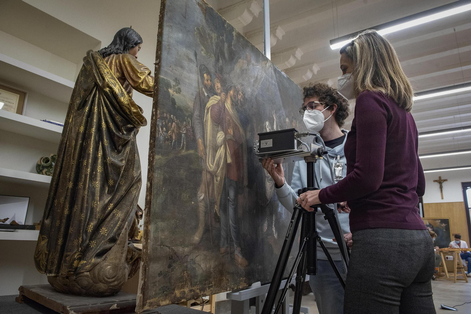 El taller de restauración del Arzobispado de Sevilla