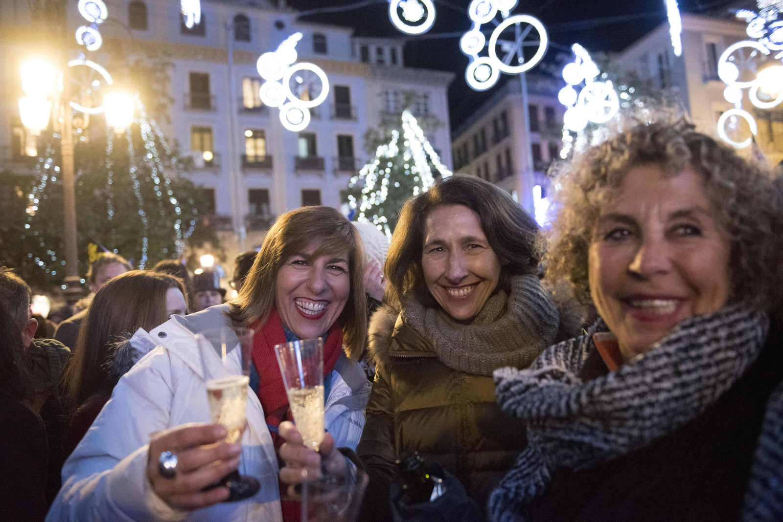 Las imágenes de la Nochevieja en la Plaza del Carmen