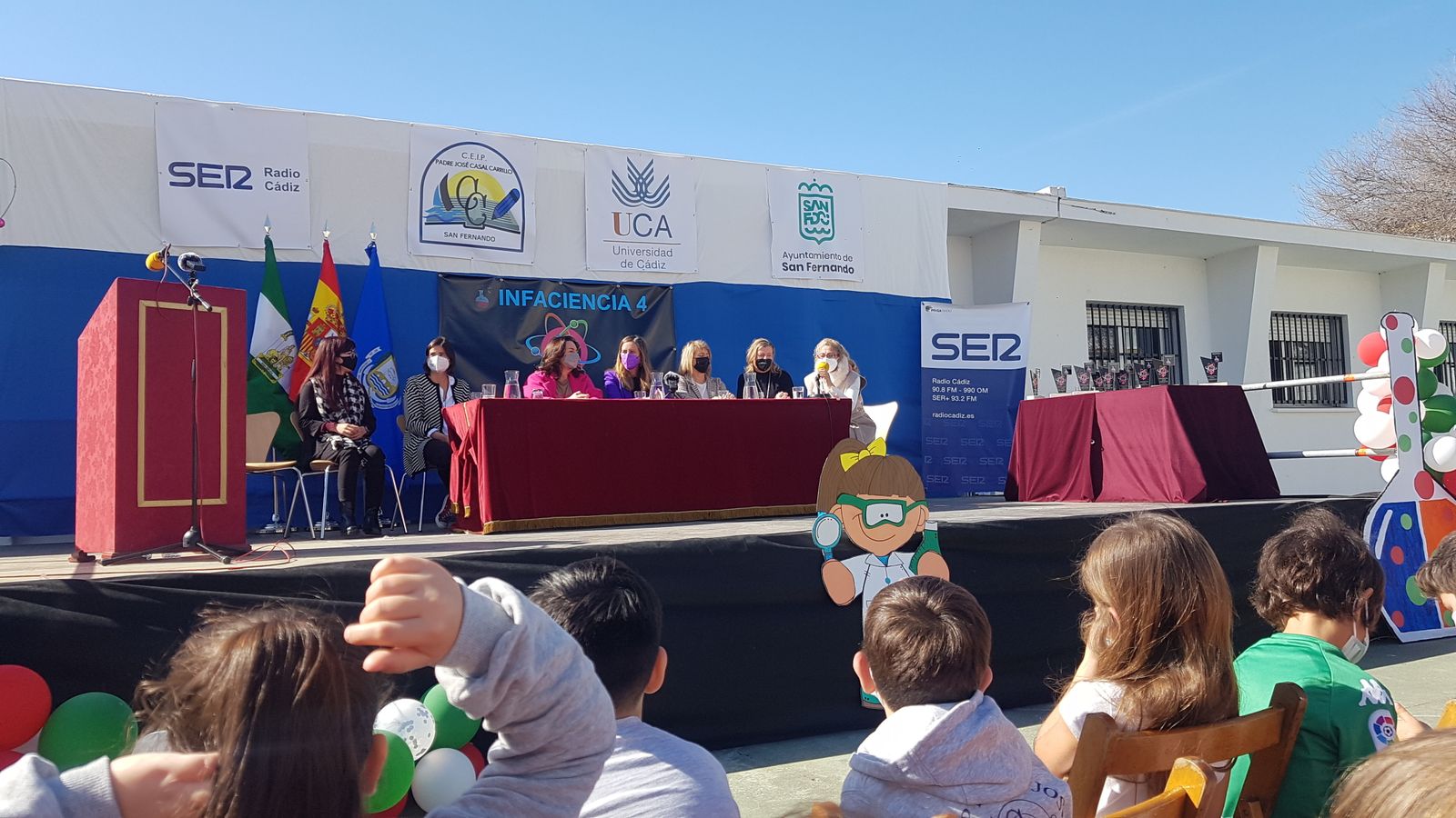 Investigadoras en el colegio Casal Carrillo de San Fernando.